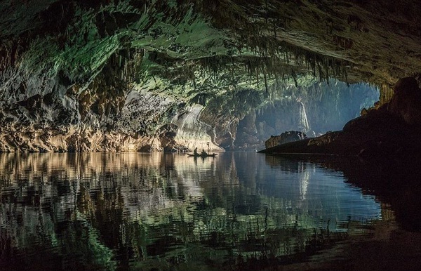 The magnificent river guides you in your exploration