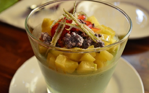 Coconut and Pandan Panna Cotta at Khaiphaen Restaurant