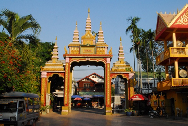 Wat Si Muang