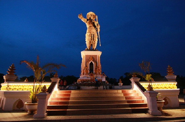 The Statue of the park at night in Vientiane