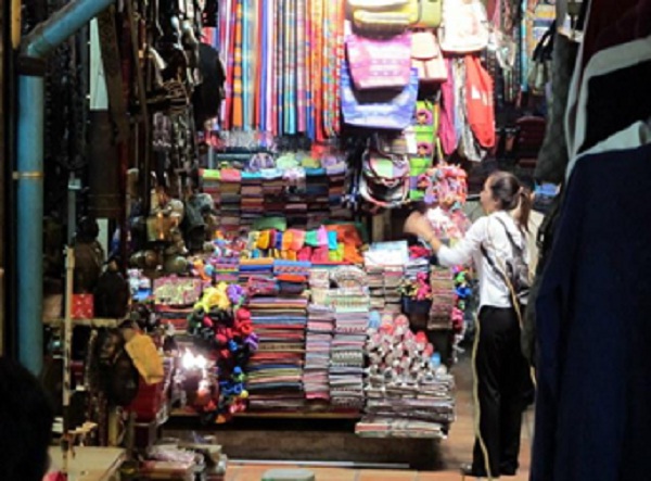 Talat Sao morning market