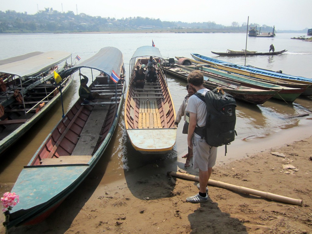 The Thai-Laos Border Crossing