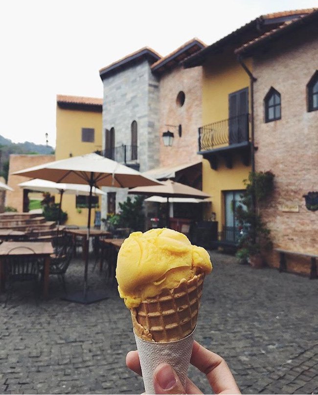 Enjoying delicious ice cream in a cool weather in Khai Yao