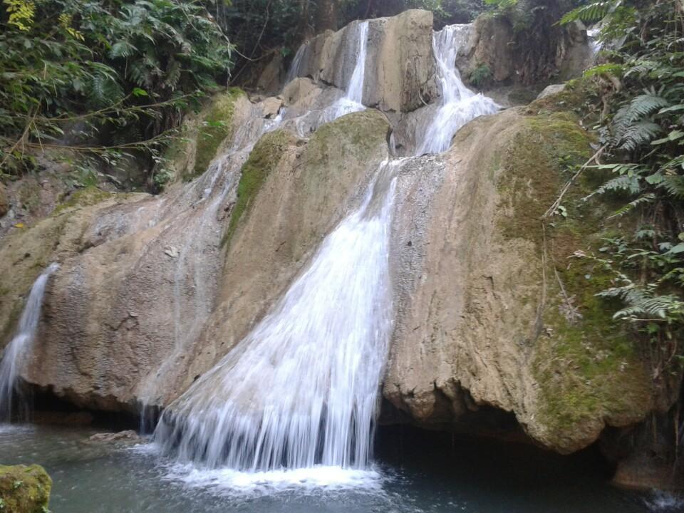 Tad Thong waterfall in Luang Prabang