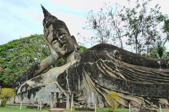 Buddha Park-home to an amazing collection of Buddhist and Hindu statues